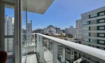 Imagem 5: Apartamento mobiliado e decorado, 03 quartos(sendo 01 suíte), lavabo, no Centro de Capão d