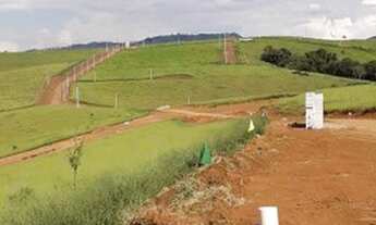 Imagem 6: Loteamento fechado às margens da represa