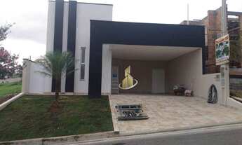 Imagem 1: Casa em fase final de construção no condomínio Golden Park em Jacareí