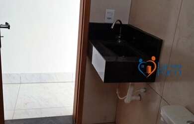 Imagem 7: EXCELENTE CASA 3QS COM 2 VG, QUINTAL, ÁREA PRIVATIVA +40M², SISTEMA AQ. SOLAR, B. DOM PEDR