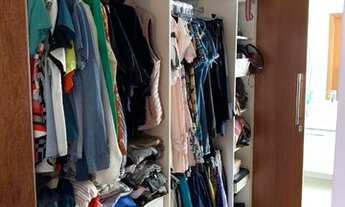 Imagem 3: Casa de condomínio para venda possui 220 metros quadrados com 3 quartos