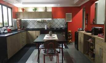 Imagem: EXCELENTE Casa Térrea com piscina e área