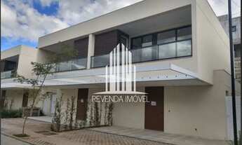 Imagem 5: Casa com 3 quartos sendo 3 suítes, 4 banheiros e 2 vagas com 152m² em Alphaville Alpha Hou