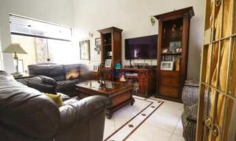 Imagem 3: Sobrado com 3 Suíte, 4 banheiros, 5 vagas e piscina, para Venda, 440m² Jardim Maringá