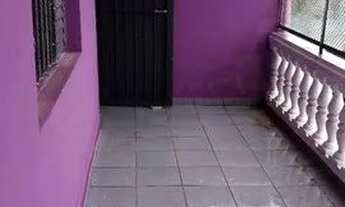 Imagem 4: Casa com três quartos ,dois banheiros,sala ,cozinha , lavanderia,varanda, garagem pra dois