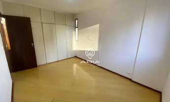 Imagem 2: Apartamento com 4 quartos, 1 suíte com closet á venda. Centro, Londrina-PR