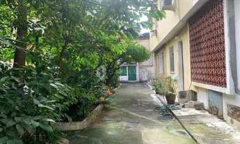 Imagem 4: Oportunidade...Ótima Casa de Vila Duplex.. Distribuída em: 1º PISO - Espaçosa S