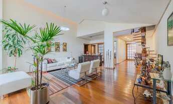 Imagem: Porto Alegre - Casa Padrão - Tristeza