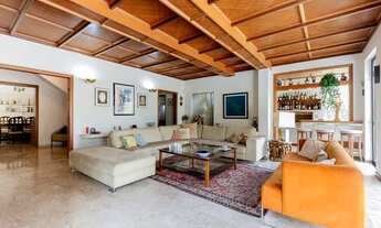 Imagem: Casa para venda tem 565 metros quadrados