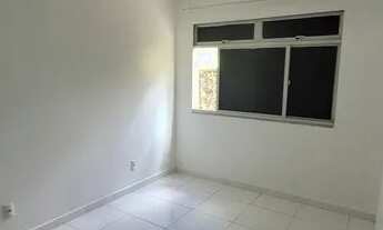 Imagem 3: Apartamento para aluguel possui 55 m2 térreo gradeado com 2 quartos em Resgate - Salvador