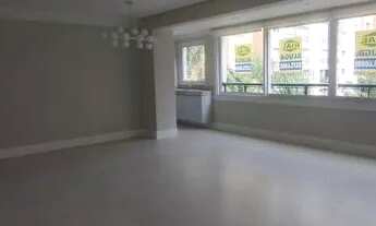 Imagem 4: Apartamento no Bairro Jardim Europa com 140 m², 03 dormitórios sendo um suíte com banheira