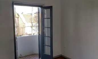 Imagem 7: Apartamento com 2 dormitórios, sala, cozinha, banheiro, área de serviço fechada e sacada