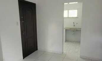 Imagem 4: Apartamento para aluguel possui 55 m2 térreo gradeado com 2 quartos em Resgate - Salvador