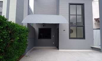 Imagem 3: Casa dentro de condomínio com 2/4 sendo 1 suíte bairro Santa Mônica 2