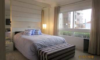 Imagem 11: Apartamento para venda com 230 metros quadrados e 4 dormitórios em Menino Deus - Porto Ale