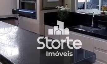 Imagem 2: Casa fino acabamento com 4 suítes à venda, 416m² por R$ 3.700.000 - Condomínio Gávea Hill