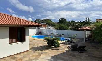 Imagem: Casa com três dormitórios no Desvio Rizzo