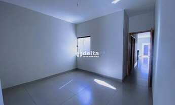 Imagem 4: Casa residencial com 2 quartos sendo suíte disponível para venda no bairro Jardim Brasília