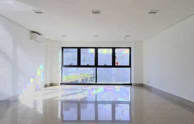 Imagem 3: Sala para locação com 47m² 1 vaga de garagem no Walk Offices Praia de Belas em Porto Alegr