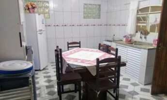 Imagem 4: Casa com piscina em Itanhaém