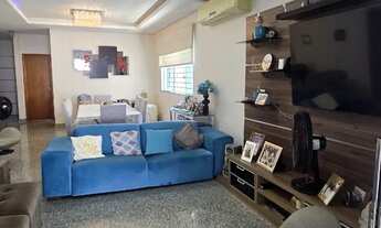 Imagem 4: Casa em Flores, 5 quartos