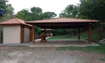 Imagem 3: Linda Chácara BR 060 Área com 5500 metros Murada Piscina Tanque