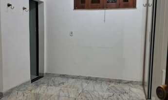 Imagem 2: VENDO OU ALUGO AMPLA RESIDÊNCIA