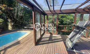 Imagem 3: Itaipava Casa em condomínio com 3 dormitórios