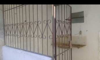 Imagem 3: Alugo casa 3 quatos 700 reais td incluso agua luz e iptu