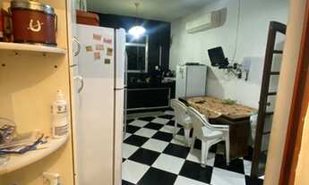 Imagem 6: Casa para venda possui 200 metros quadrados com 3 quartos em Bangu - Rio de Janeiro - RJ