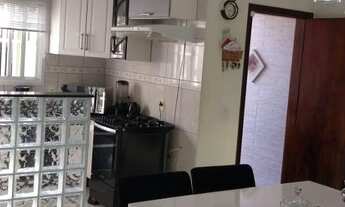 Imagem 5: Sobrado para venda possui 152 metros quadrados com 3 quartos em Utinga - Santo André - SP