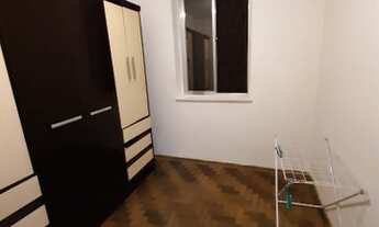 Imagem: Aluga-se quarto para mulheres solteiras