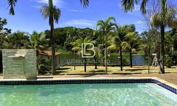 Imagem: Chácara com piscina aquecida e sede com