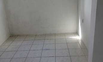 Imagem 4: Aluga-se Apt. 2 andar. . Valor 500. Com água e energia incluso após