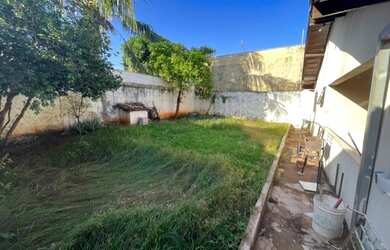 Imagem 2: Casa para venda possui 200 metros quadrados com 3 quartos em Jardim Guanabara - Dourados