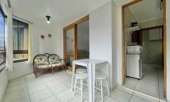 Imagem 6: Sacada de frente com churrasqueira