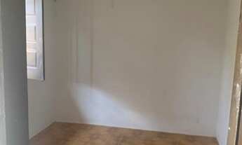 Imagem 3: Casa para venda possui 190 metros quadrados com 2 quartos em Jardim São Cristóvão II - São