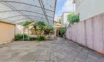 Imagem 4: Porto Alegre - Casa Padrão - Tristeza