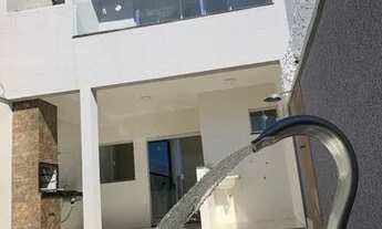 Imagem: Sobrado com piscina