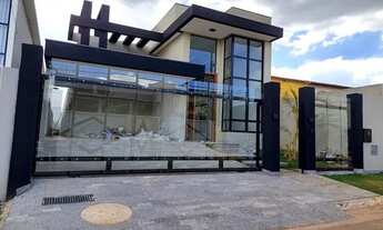 Imagem: Casa, Rua 12 vazada para rua 10 com 04 suites