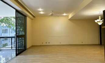 Imagem 4: Rainha Guilhermina Quadra Da Praia!!!