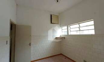 Imagem 4: Casa com 4 dormitórios à venda, 351 m² por R$ 700.000 - Marçal Santos - Poços de Caldas/MG