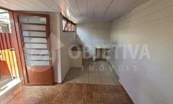 Imagem 2: Casa para aluguel, 2 quartos, 1 vaga, CAZECA - UBERLANDIA/MG