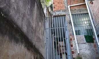 Imagem 2: Casa com cobertura em condomínio fechado