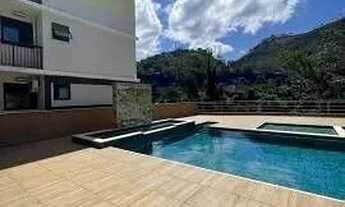 Imagem 7: Apartamento à venda no bairro Samambaia - Petrópolis/RJ