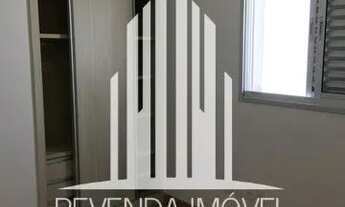 Imagem 3: Excelente casa com ampla cozinha, área de serviço e lavabo; armários planejados na cozinha