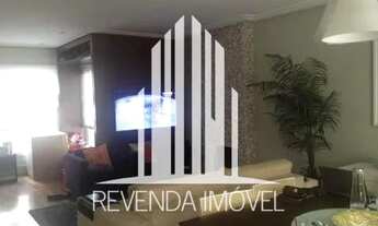 Imagem 3: Tríplex no condomínio externo Vitória Régia. São 240m² com 4 dormitórios, 6 banheiros e 3