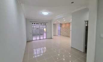 Imagem 6: Dom Pedro, sobrado (Cond. Abraham Pazuello), 3 quartos sendo 1 suíte, aceito financiamento