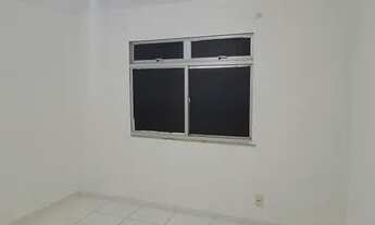 Imagem 6: Apartamento para aluguel possui 55 m2 térreo gradeado com 2 quartos em Resgate - Salvador