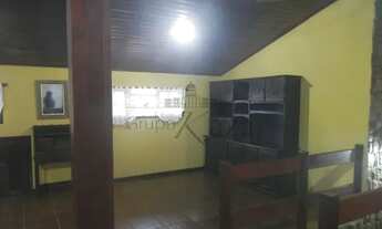 Imagem 4: Sobrado para aluguel tem 354 metros quadrados com 4 quartos